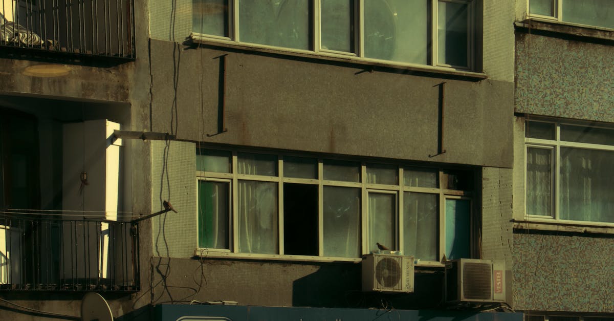 Strategies for Optimising Indoor Air Quality with Air Conditioning Systems